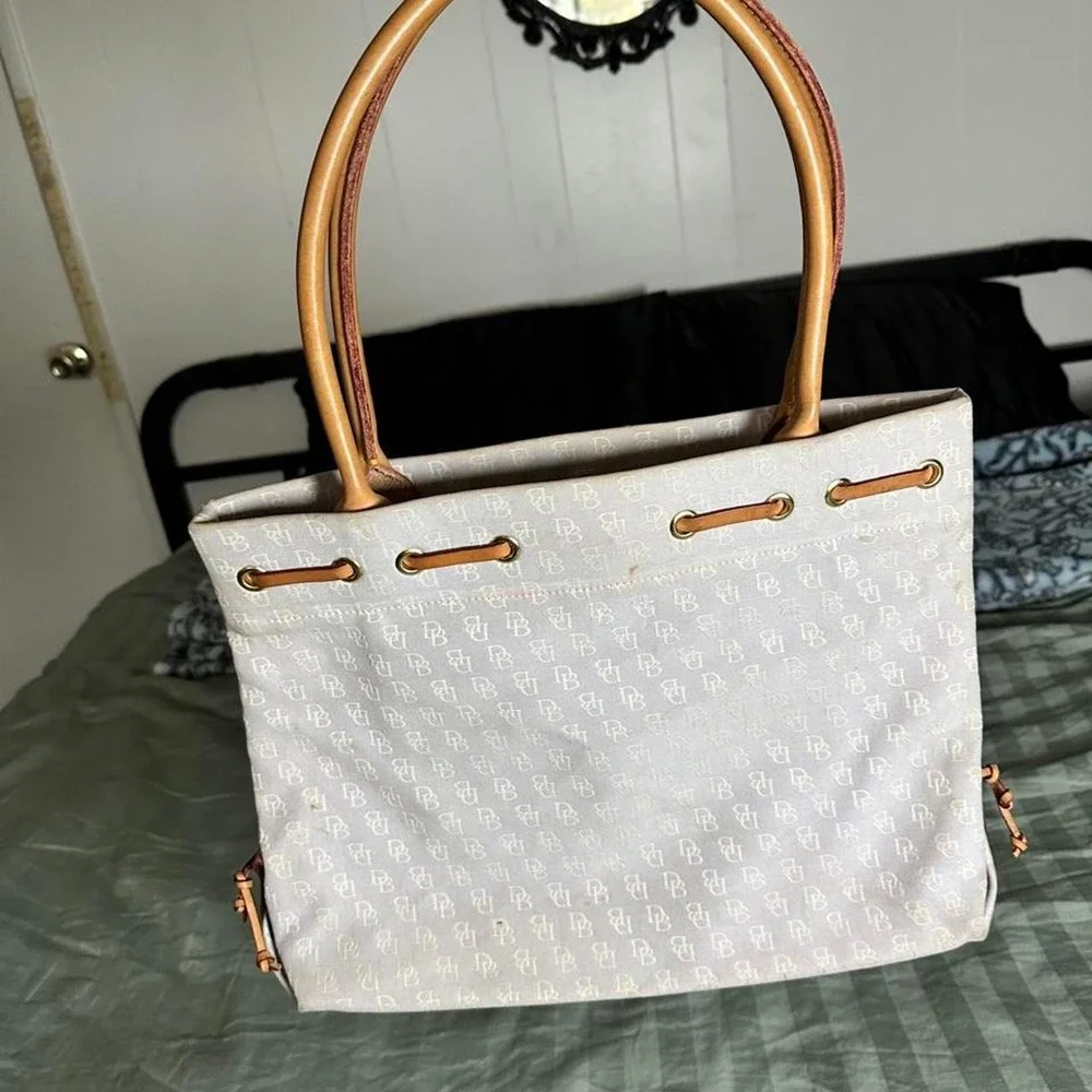 Dooney & Bourke light lavender signature monogram canvas tote leather trim y2k